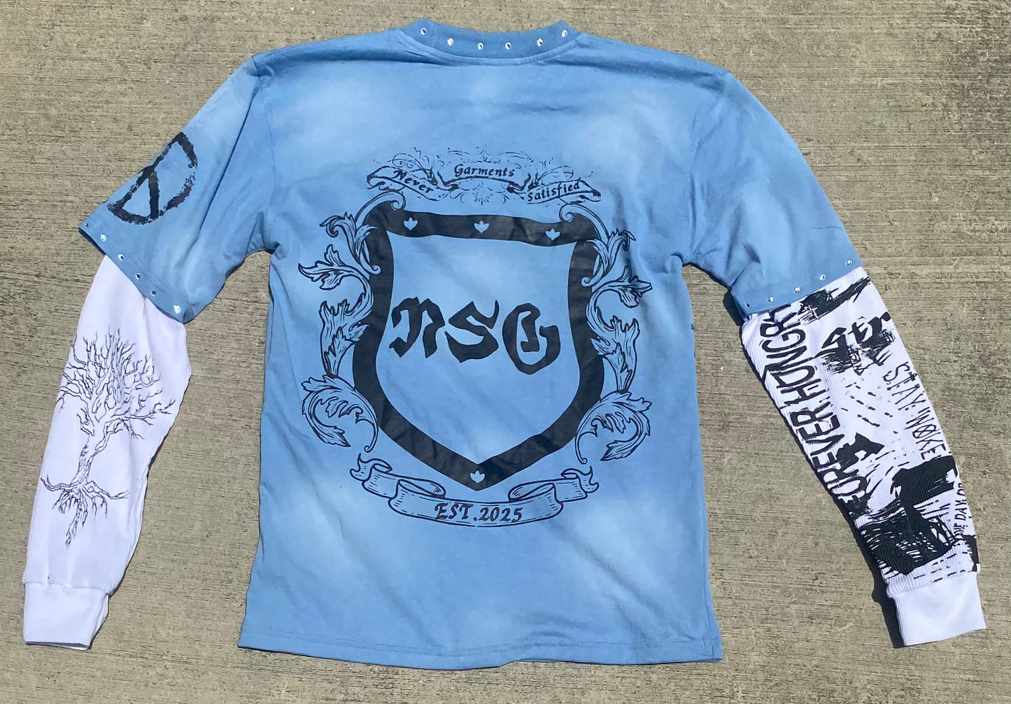 NSG Double layered long-sleeve T-Shirt "The Golden Child"